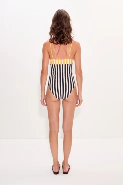Behatibehati one piece