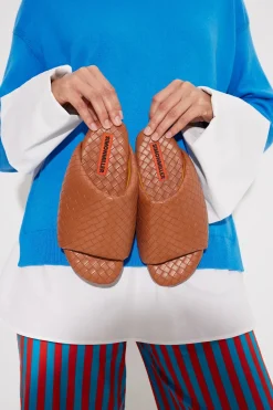 Wovenwoven bubble slide